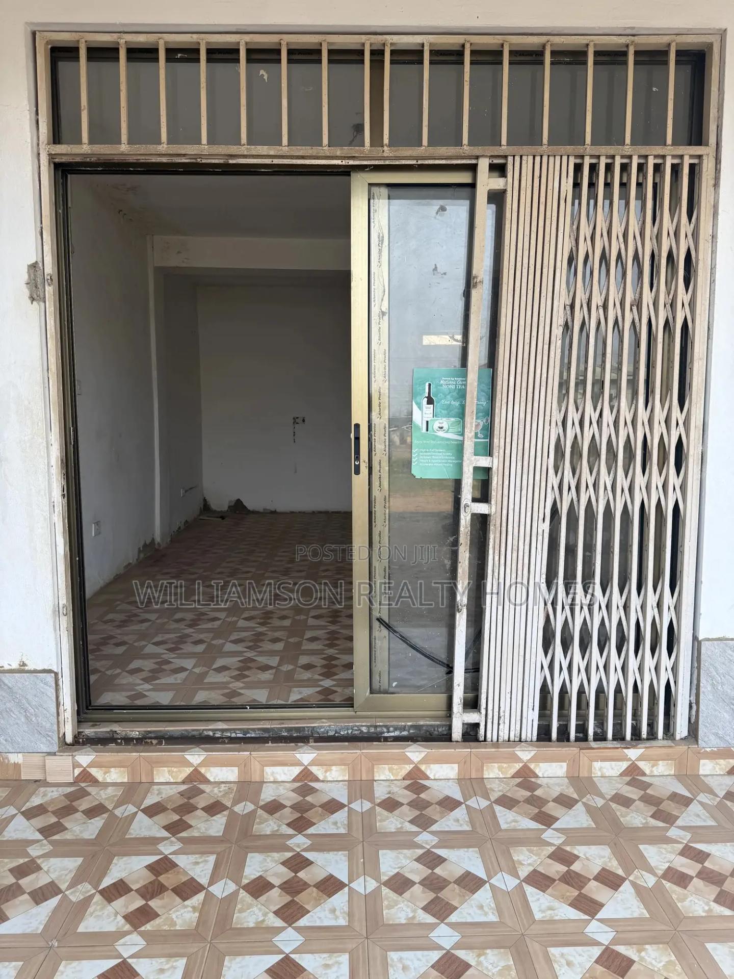 Road Side Busy Shop/Store/Office Space/Showroom,Spintex - Commercial in Greater Accra, Spintex - Rent